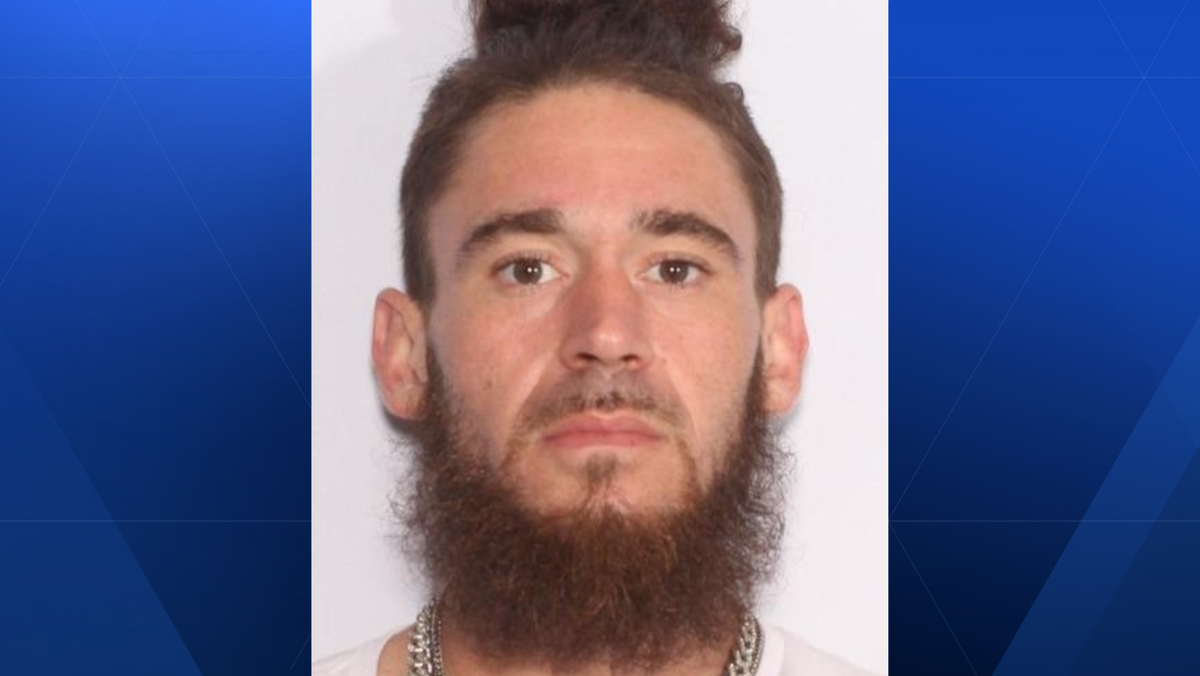 Police looking for suspect accused of breaking into St. Vincent de Paul facility