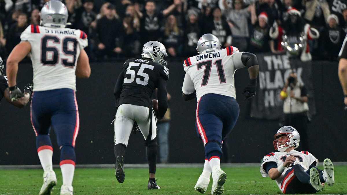 Pats lose as unnecessary lateral on final play ends in Raiders TD