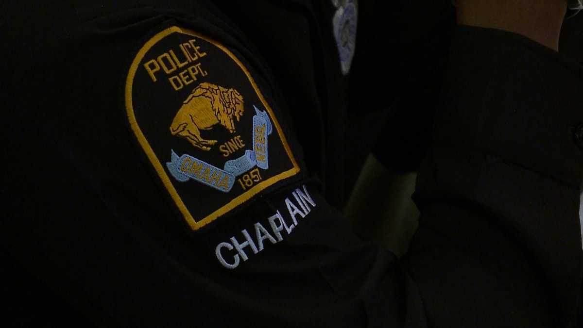 We Serve Them Back Police Chaplains Go Through Training To Help