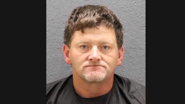 South Carolina: Man forces woman to have sex - Vimarsana News
