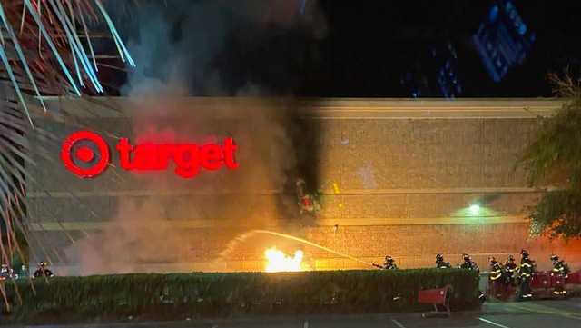 South Carolina: Kids start fire outside Target store - Vimarsana News