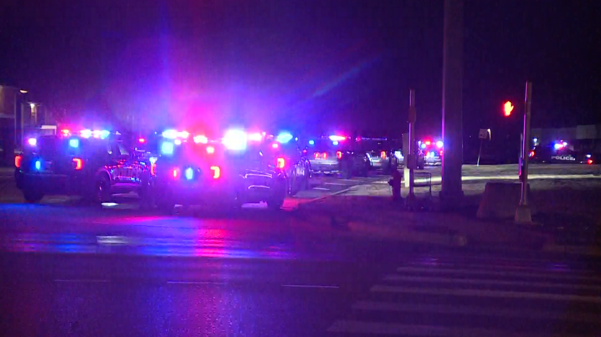 Oklahoma City police arrest 3 after pursuit ends in crash - KOCO