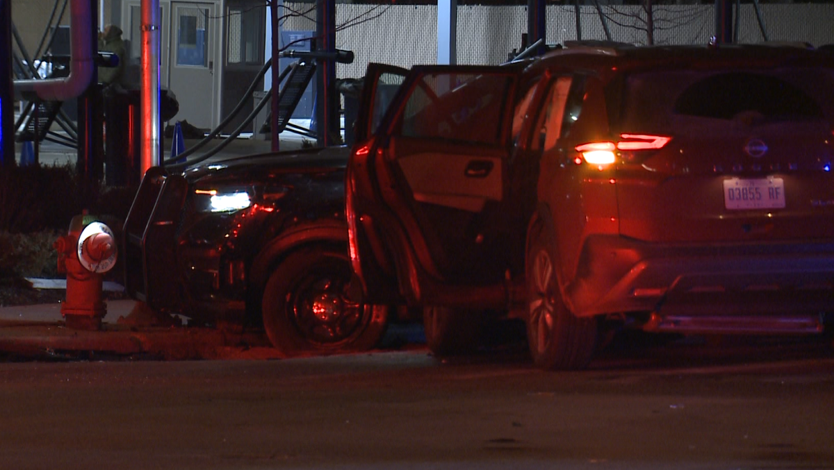 Milwaukee police cruiser involved in crash