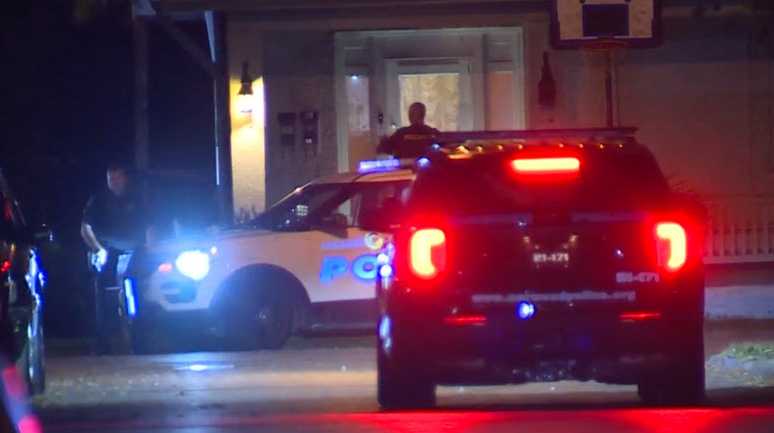 Police: 1 taken into custody after pursuit ends in crash in North Avondale