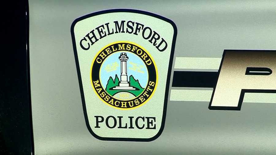 Chelmsford police officers evacuate residents from burning duplex