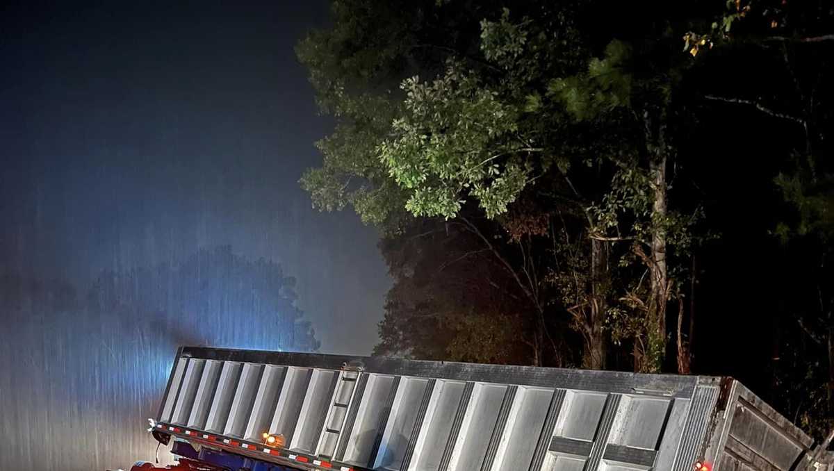 Lanes back open after crash in Cherokee County, emergency management says