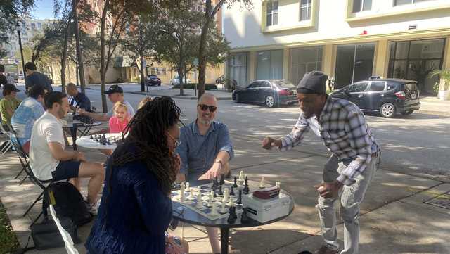 Florida player makes the right move at new downtown chess park - Vimarsana News