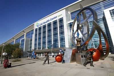 CHI Health Center Omaha march madness