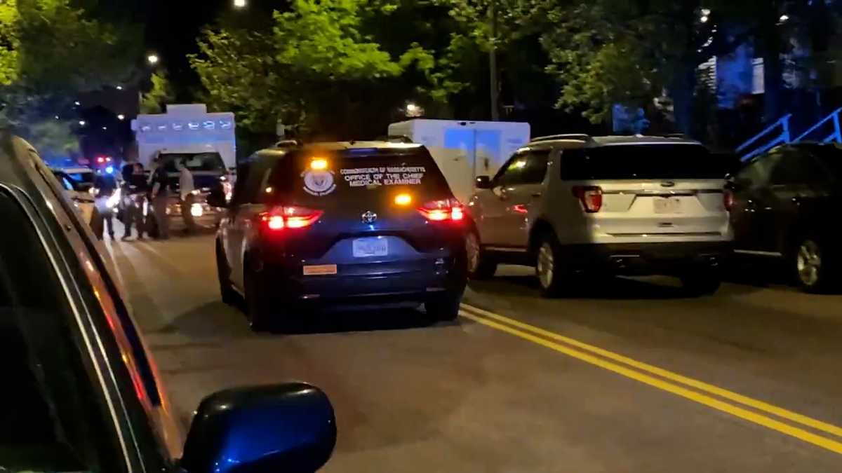 Boston police ID man who was fatally shot after stabbing officer - WCVB