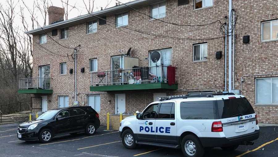 5-year-old hospitalized after falling from Mt. Airy apartment window