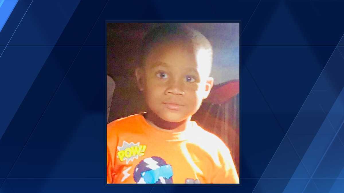 Child found alone on city's south side ID'd, reunited with family