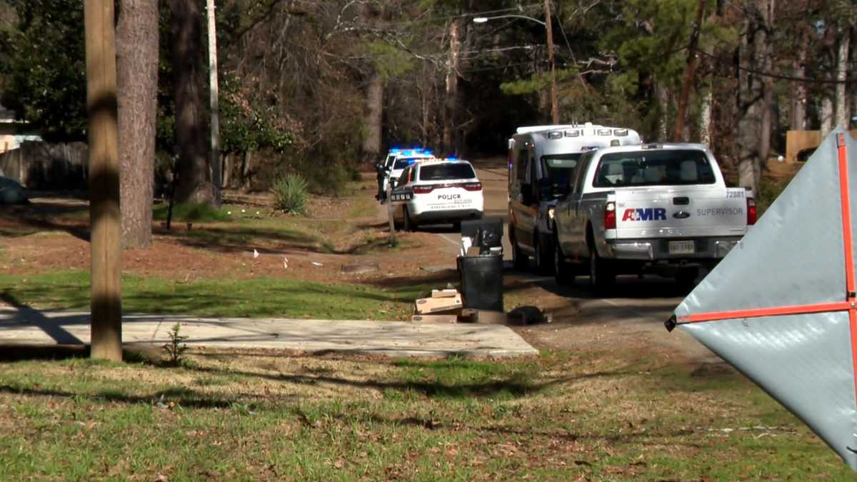 2 suspects charged in felony child neglect case released from jail
