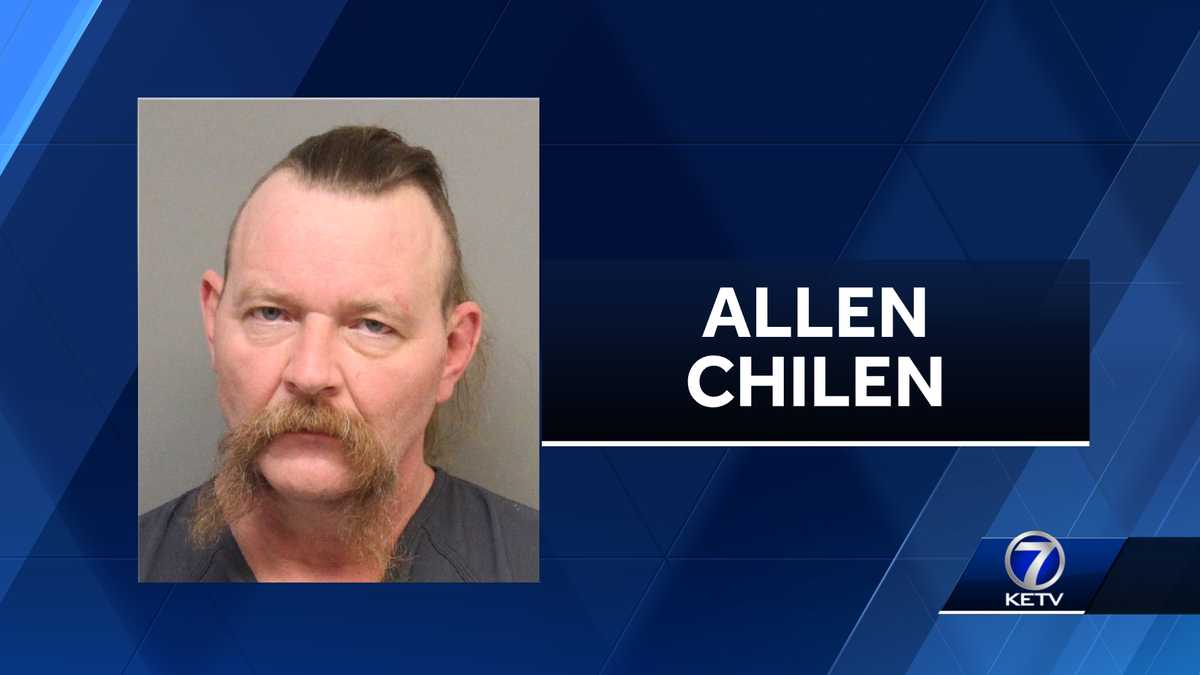 Lincoln police Man spits, headbutts, bites officers