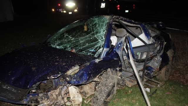 China crash leaves one dead, one critically injured - Vimarsana News