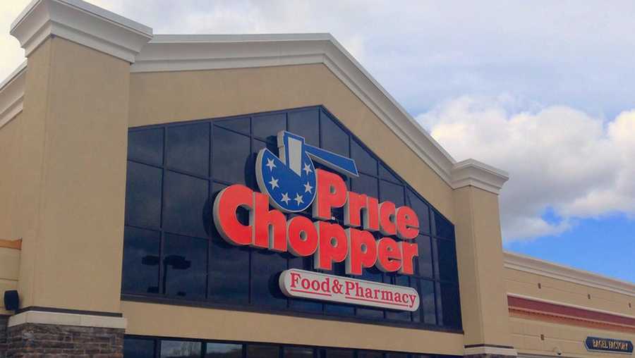 Exterior of a Price Chopper location in Massachusetts.
