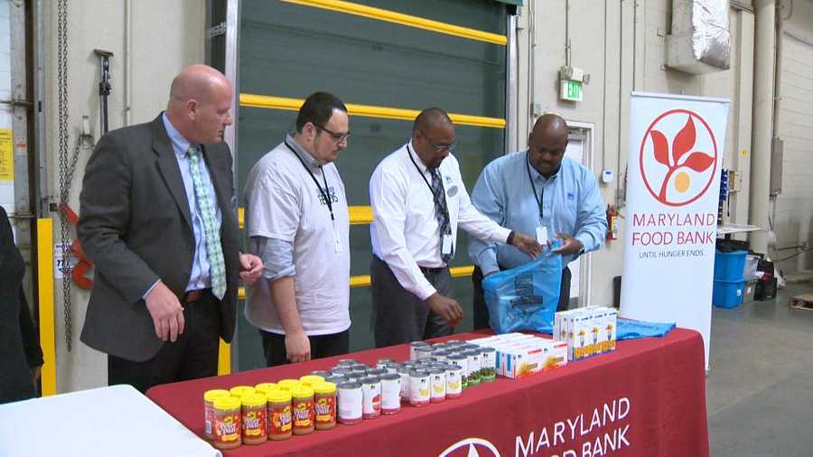 Maryland Food Bank gets donation from Food Lion Feeds
