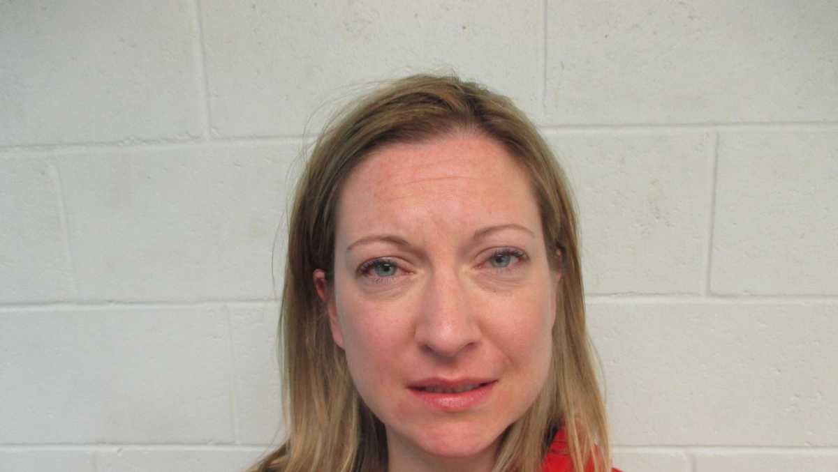 Hooksett woman charged with DWI after being pulled over by civilians