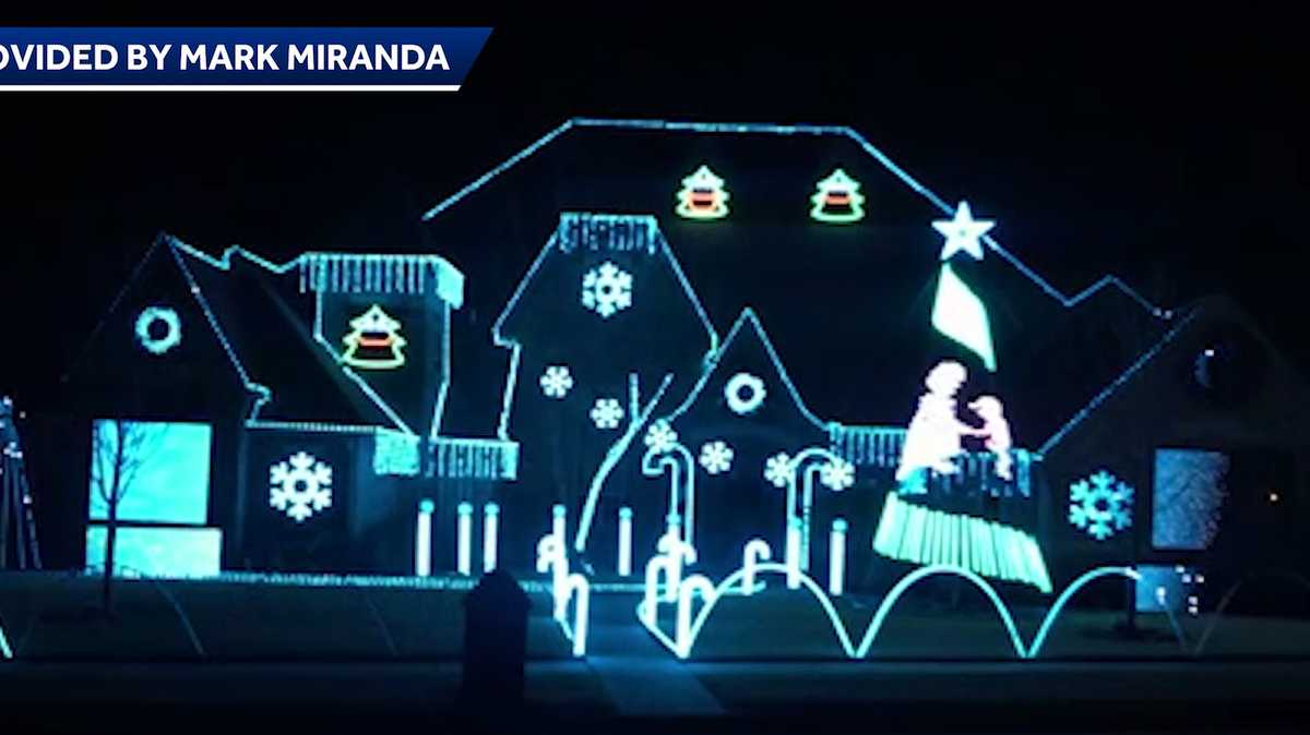 puts on impressive Christmas lights display