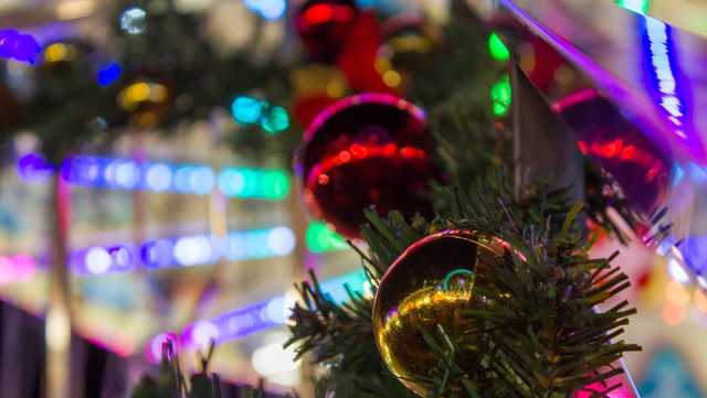 Police: North Carolina boy run over after fall during Christmas parade - Vimarsana News