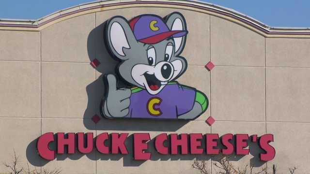 Gun, mace-toting guards try to manage crime, chaos at Chuck E. Cheese