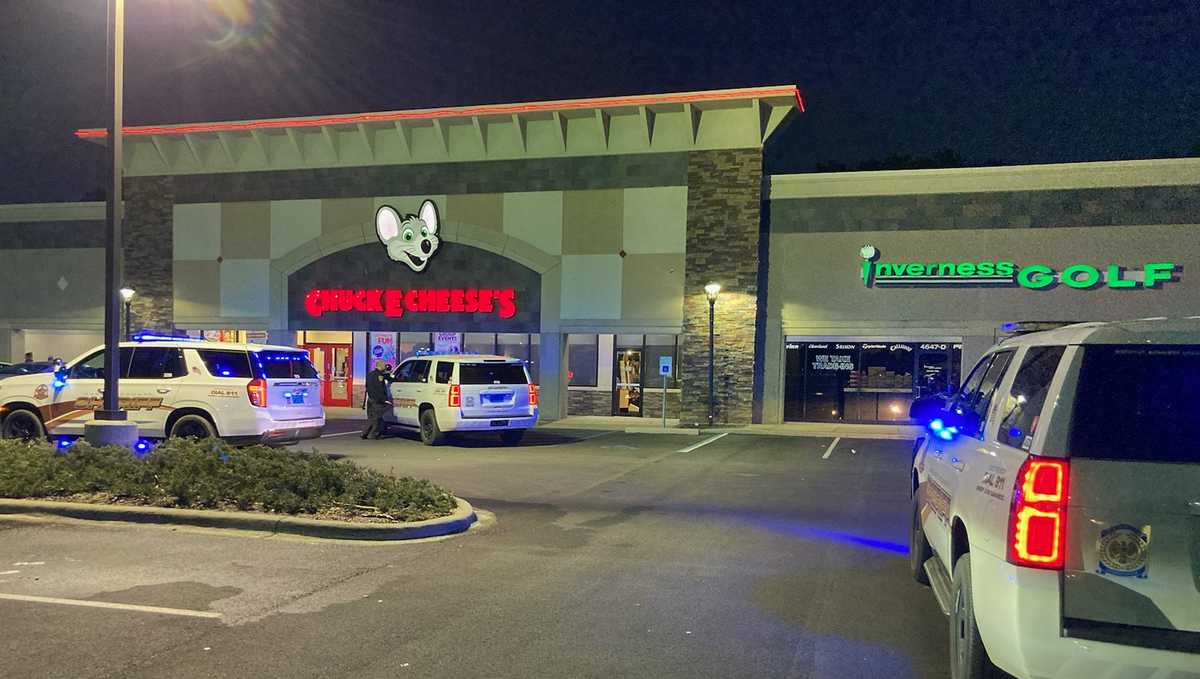 Suspect charged in shooting inside Chuck E Cheese's in Inverness