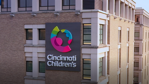 Spitalul de Copii din Cincinnati cere acum angajaților să poarte măști în toate campusurile Spitalul de Copii din Cincinnati cere acum angajaților să poarte măști în toate campusurile