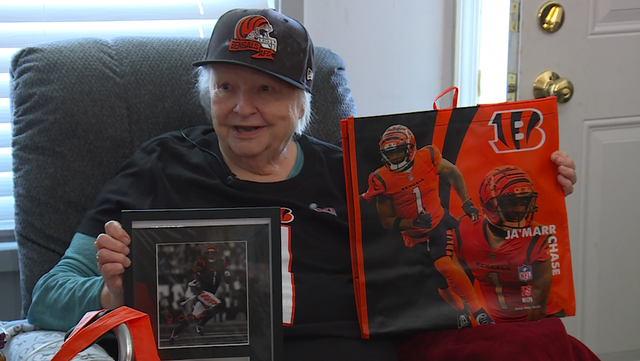 Cincinnati great grandma fangirling over Ja'marr Chase; 'He's my man'