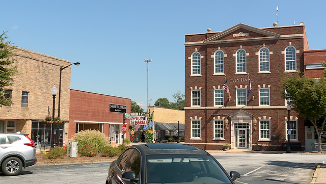 City requests proposals for a boutique hotel - Vimarsana News