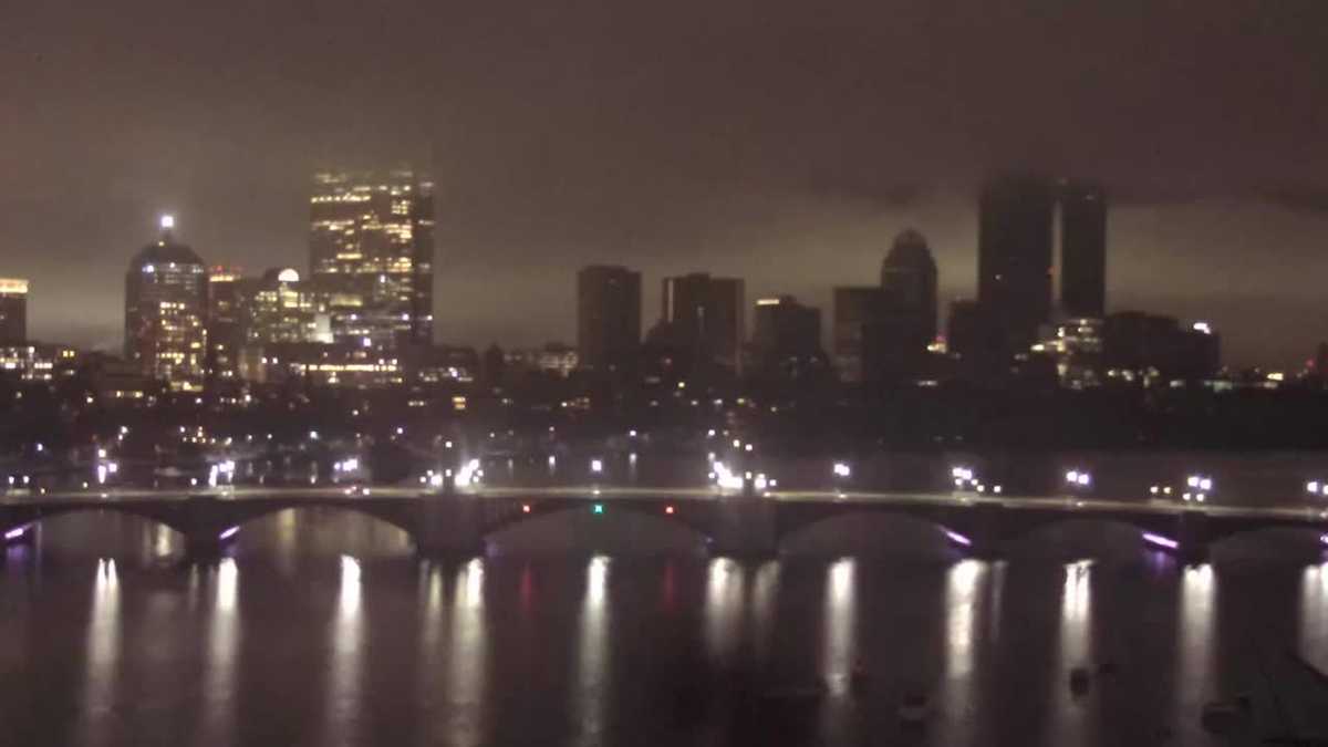 Parts Of Boston Lose Power Leaving Skyscrapers In Dark