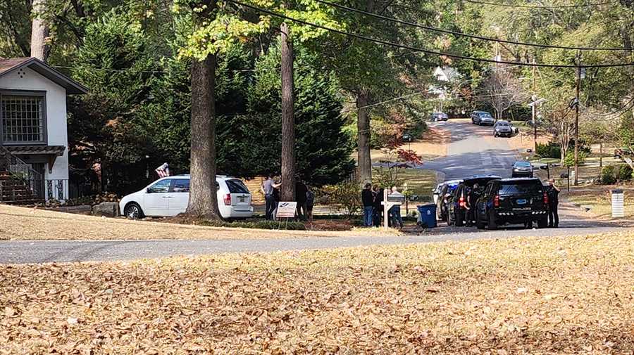1 in custody after shots fired during Homewood police standoff