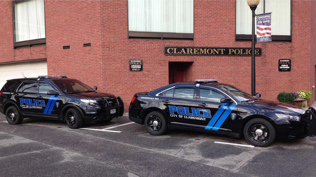 Former Claremont police officer sentenced to community service for
