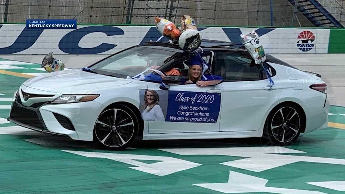 Kentucky Speedway treats seniors to victory lap around the racetrack
