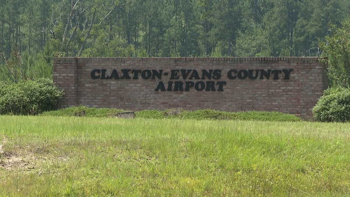 Three men dead after a plane crash near ClaxtonEvans Airport