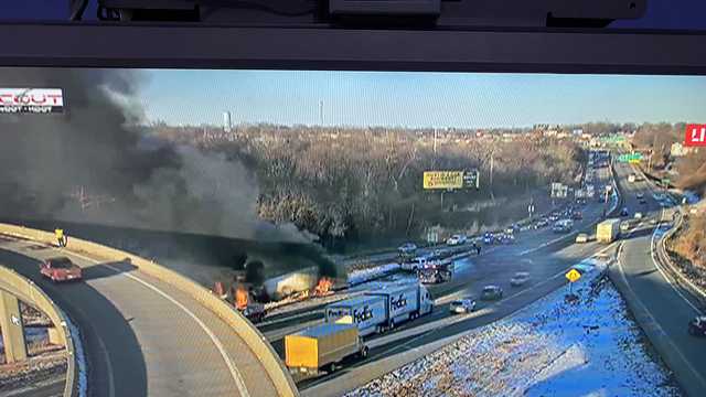 Semi fire causes backup on I-35 near Claycomo - Vimarsana News