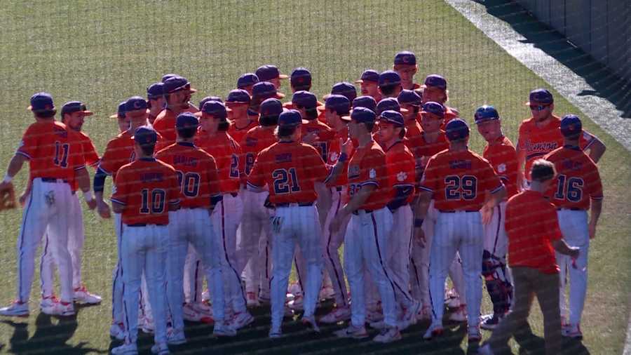 Clemson baseball takes opener from Carolina