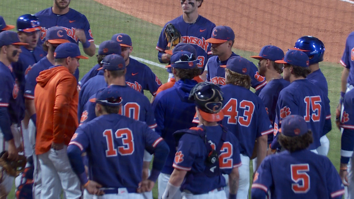 Clemson baseball team improves to 120 with 42 win over Michigan State