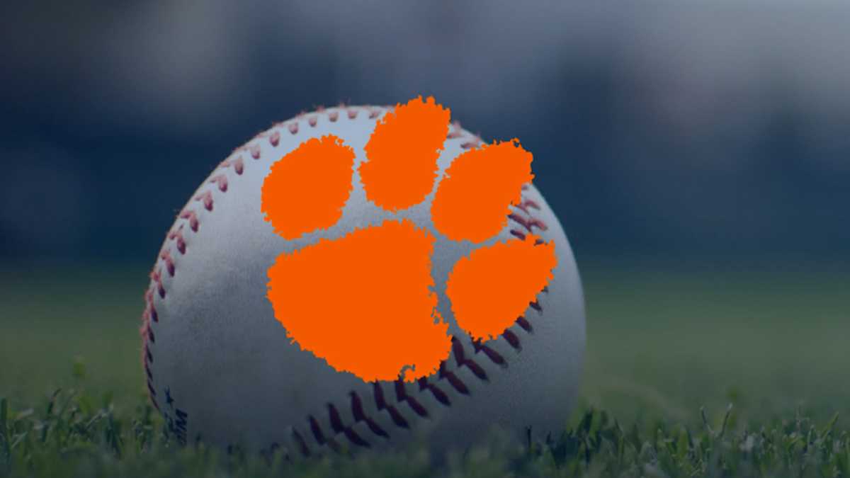 Clemson hitters red-hot in series opener against Florida State