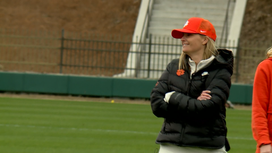 Tigers win inaugural women's lacrosse game, 231