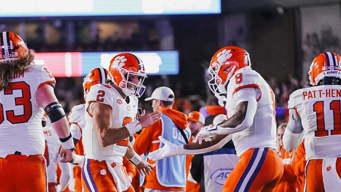 Clemson cruises past Boston College behind Klubnik, ground game