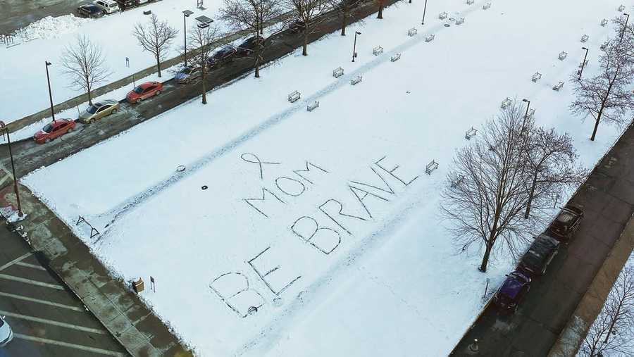 'Mom, be brave': Heartfelt message written in snow