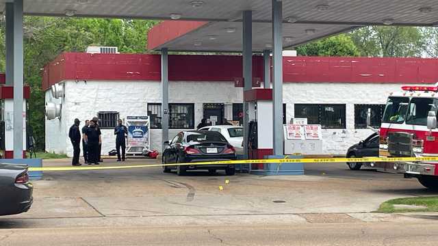 JPD investigates after 3 injured in shooting at Clinton Boulevard gas station - Vimarsana News