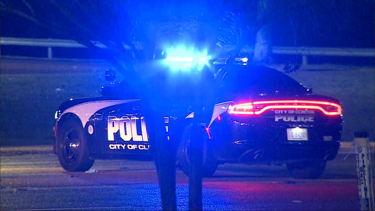 Pedestrian hit and killed in Clinton