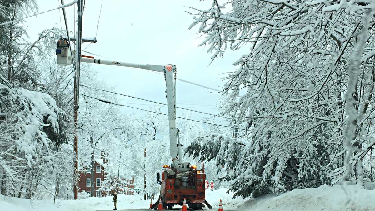 Heavy wet snow knocks out power to thousands