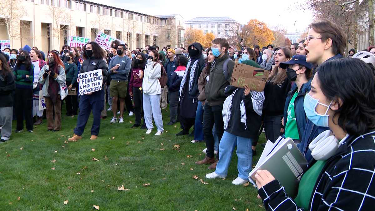 卡内基梅隆大学举行巴勒斯坦示威集会，学生呼吁停火