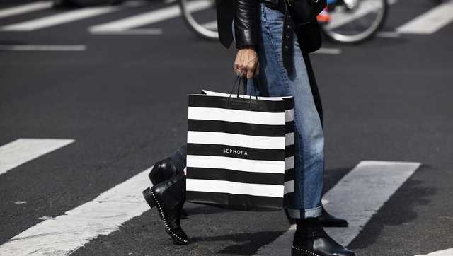 Sephora locks up all its perfume, says too many were stealing - Vimarsana News