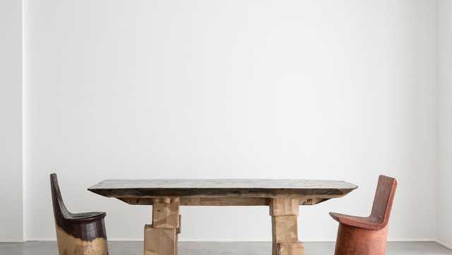 People are making furniture out of cardboard. It looks like this - Vimarsana News