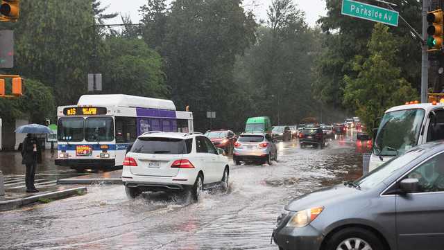NYC flooding after torrential rain - Vimarsana News