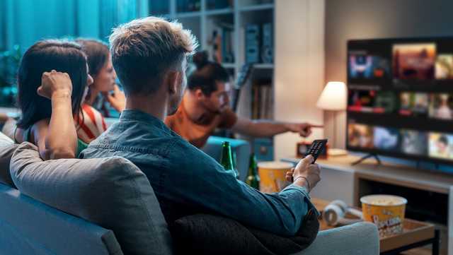 For the first time, cable and broadcast makes up less than half of TV viewing - Vimarsana News