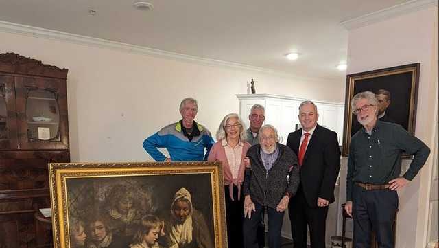 Painting stolen by mobsters returned to the owner's son - Vimarsana News