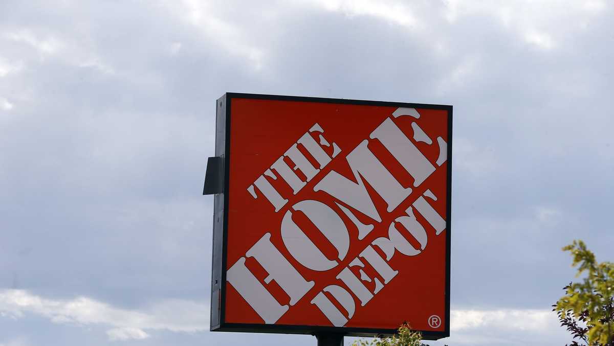 Home Depot broke labor law by firing an employee with 'BLM' on apron ...